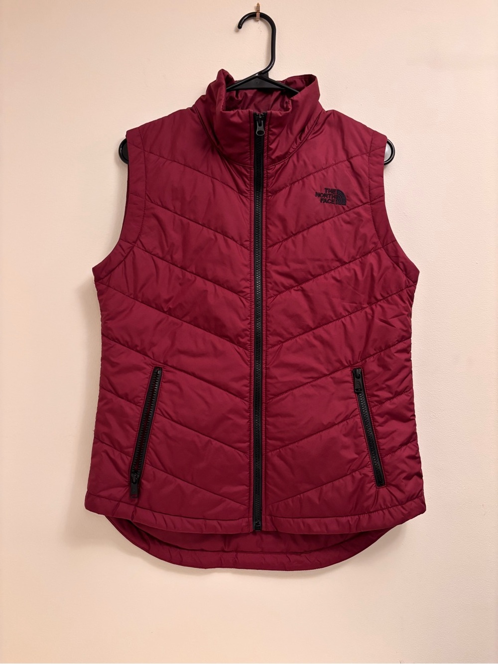 The North Face Women's Burgundy Quilted- Small